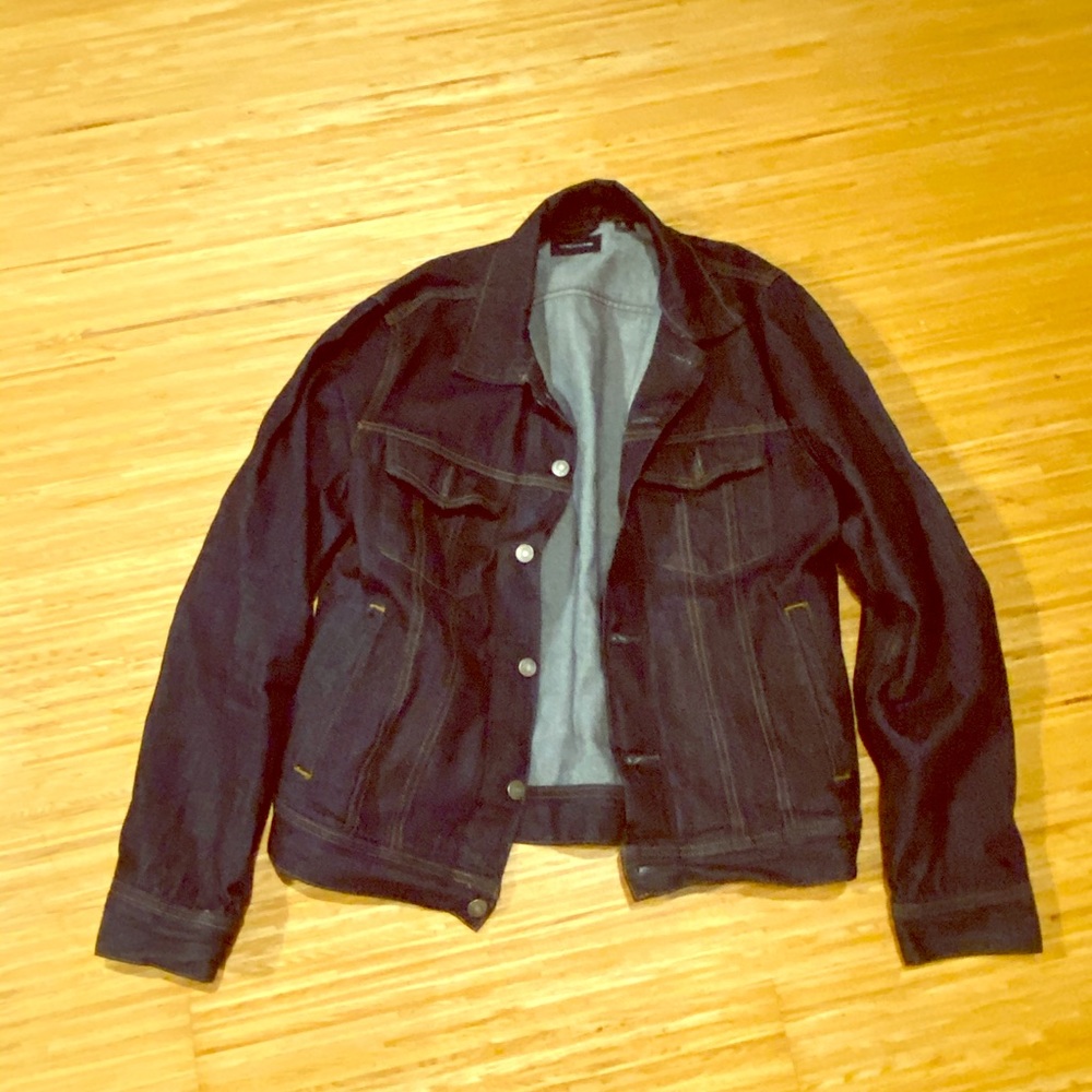 JCRew Denim Jacket Mens medium. NEW!!!!